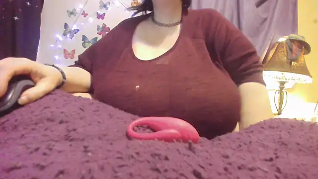 Snapshot of Alli_Kat chatting on February 15, 2025, 6:12 am Alli Kat online show from February 15, 2025, 6:12 am