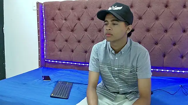 Snapshot of boys_yourparty chatting on February 12, 2025, 1:16 pm boys yourparty online show from February 12, 2025, 1:16 pm