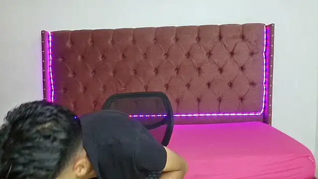 Snapshot of boys_yourparty chatting on March 20, 2025, 1:48 pm boys yourparty online show from March 20, 2025, 1:48 pm