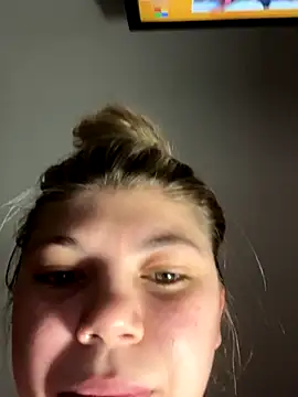 PEACHY439 online show from November 13, 2025, 5:17 am