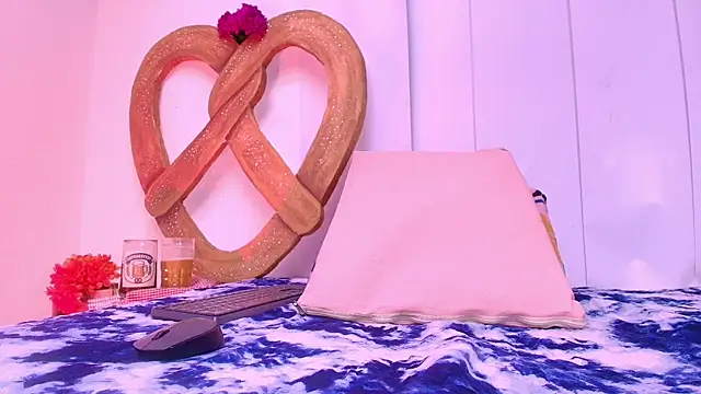 franyelimss online show from September 24, 2025, 7:06 pm