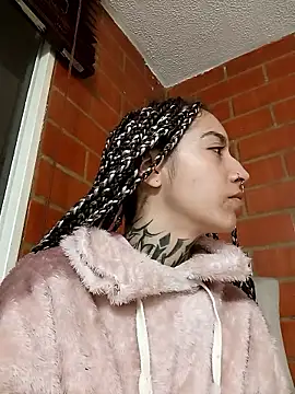 Snapshot of Scarllett_BDSM chatting on January 8, 2026, 12:02 am Scarllett BDSM online show from January 8, 2026, 12:02 am