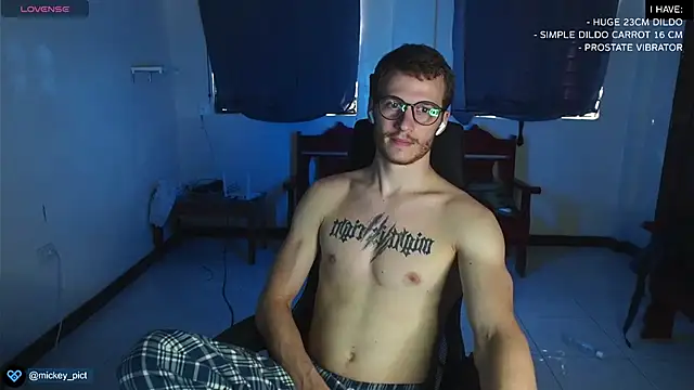 Snapshot of mickeypict chatting on December 26, 2024, 6:30 am mickeypict online show from December 26, 2024, 6:30 am