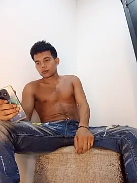 Snapshot of alex_candela chatting on February 4, 2026, 7:53 pm alex candela online show from February 4, 2026, 7:53 pm