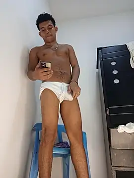 Snapshot of alex_candela chatting on February 5, 2026, 1:38 pm alex candela online show from February 5, 2026, 1:38 pm