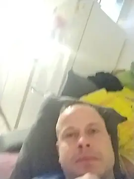 Snapshot of Milllano2202 chatting on January 11, 2026, 4:12 pm Milllano2202 online show from January 11, 2026, 4:12 pm