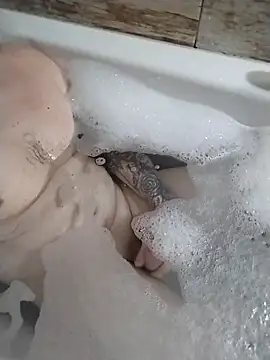 Snapshot of Milllano2202 chatting on January 12, 2026, 9:20 pm Milllano2202 online show from January 12, 2026, 9:20 pm