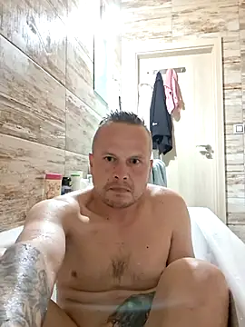 Snapshot of Milllano2202 chatting on March 29, 2026, 9:31 am Milllano2202 online show from March 29, 2026, 9:31 am