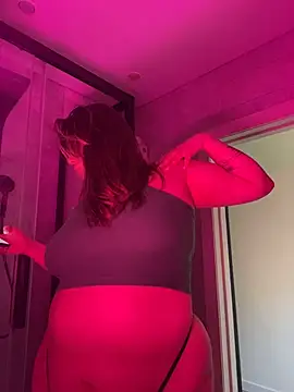 SuzieMurray online show from April 10, 2026, 8:19 am