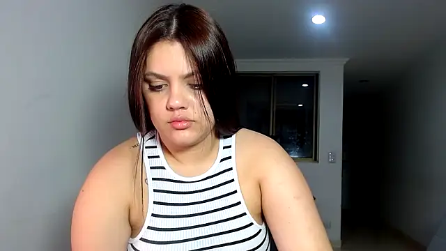 kimberlyhills1 online show from December 13, 2024, 5:38 am