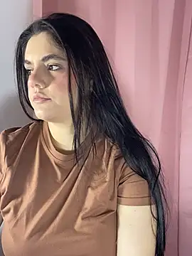 kimberlyhills1 online show from February 22, 2026, 5:33 pm