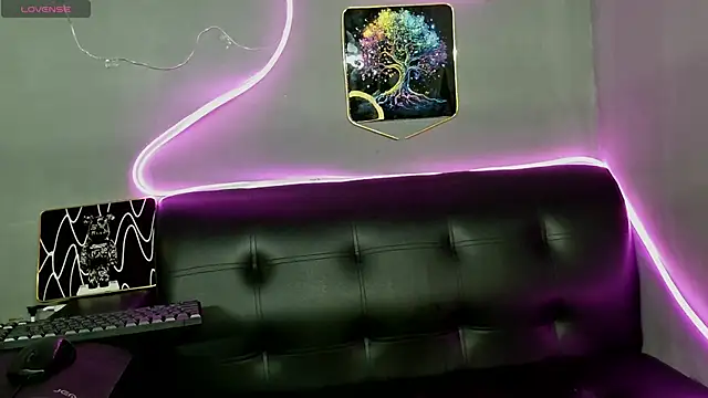 Snapshot of Laurentdupont04 chatting on May 30, 2026, 1:52 pm Laurentdupont04 online show from May 30, 2026, 1:52 pm