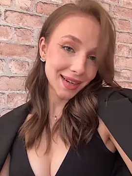 CaseyStar online show from November 6, 2025, 10:38 am