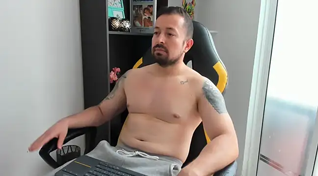 Snapshot of wisdonsenecax chatting on December 29, 2024, 5:33 pm wisdonsenecax online show from December 29, 2024, 5:33 pm