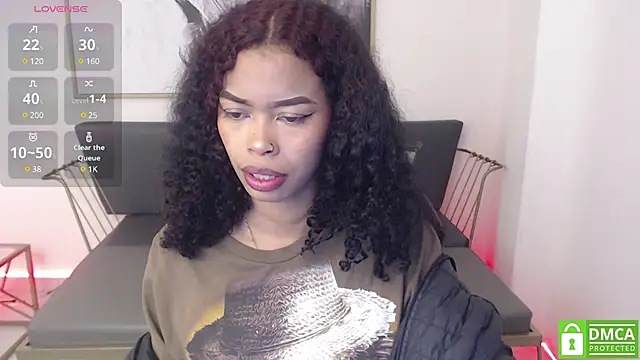 Snapshot of Shenna_brunette_ chatting on January 7, 2025, 1:14 pm Shenna brunette online show from January 7, 2025, 1:14 pm