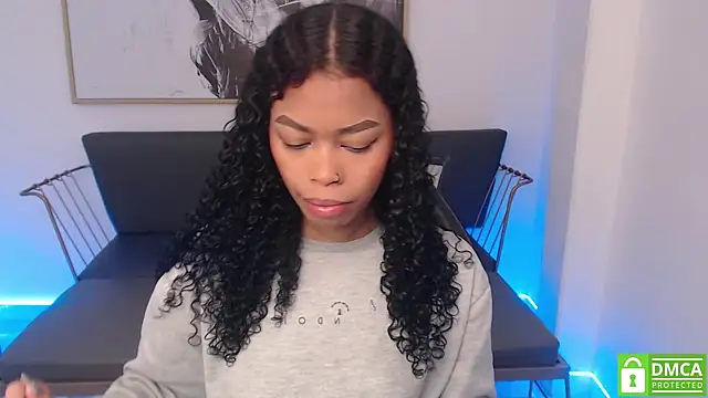 Snapshot of Shenna_brunette_ chatting on February 5, 2025, 1:11 pm Shenna brunette online show from February 5, 2025, 1:11 pm