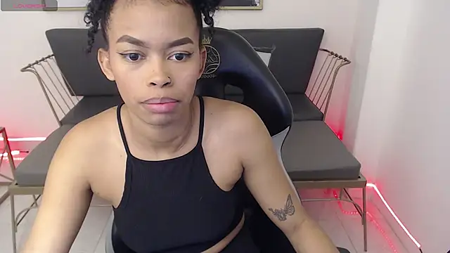 Snapshot of Shenna_brunette_ chatting on February 18, 2025, 8:03 pm Shenna brunette online show from February 18, 2025, 8:03 pm