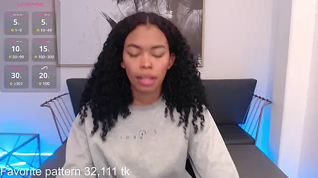 Snapshot of Shenna_brunette_ chatting on February 24, 2025, 1:31 pm Shenna brunette online show from February 24, 2025, 1:31 pm