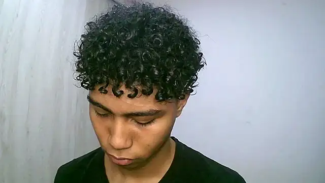 sexy diamante  online show from November 2, 2025, 3:25 pm