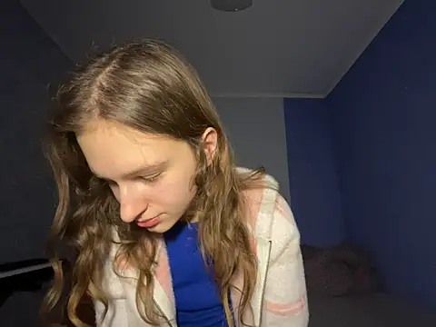 Snapshot of Eva_Angel3 chatting on December 27, 2024, 6:10 pm Eva Angel3 online show from December 27, 2024, 6:10 pm