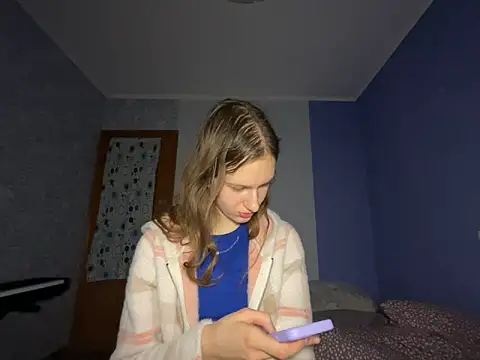 Snapshot of Eva_Angel3 chatting on December 29, 2024, 6:16 pm Eva Angel3 online show from December 29, 2024, 6:16 pm