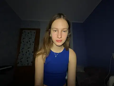 Snapshot of Eva_Angel3 chatting on January 18, 2025, 5:04 pm Eva Angel3 online show from January 18, 2025, 5:04 pm