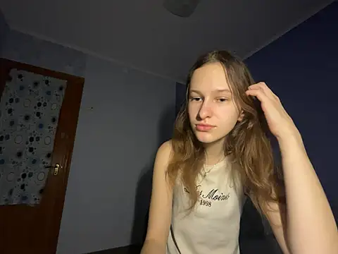 Snapshot of Eva_Angel3 chatting on February 3, 2025, 6:28 pm Eva Angel3 online show from February 3, 2025, 6:28 pm