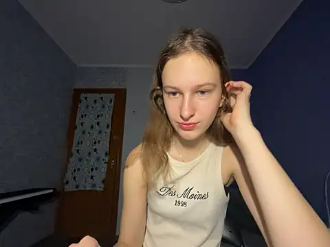 Snapshot of Eva_Angel3 chatting on February 15, 2025, 4:34 pm Eva Angel3 online show from February 15, 2025, 4:34 pm