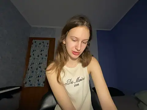 Snapshot of Eva_Angel3 chatting on February 23, 2025, 8:44 pm Eva Angel3 online show from February 23, 2025, 8:44 pm