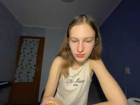 Snapshot of Eva_Angel3 chatting on March 1, 2025, 4:44 pm Eva Angel3 online show from March 1, 2025, 4:44 pm