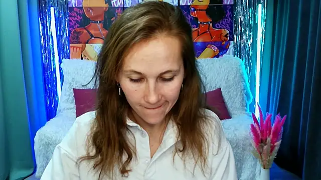 MichelleOrtis online show from February 12, 2025, 7:56 pm