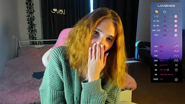 Snapshot of ReddHotPipper chatting on December 3, 2024, 5:09 am ReddHotPipper online show from December 3, 2024, 5:09 am