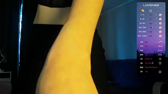 Snapshot of ReddHotPipper chatting on December 6, 2024, 5:09 am ReddHotPipper online show from December 6, 2024, 5:09 am