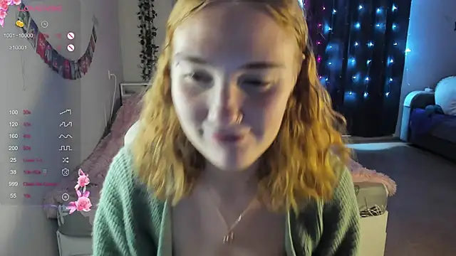 Snapshot of ReddHotPipper chatting on December 30, 2024, 4:09 am ReddHotPipper online show from December 30, 2024, 4:09 am