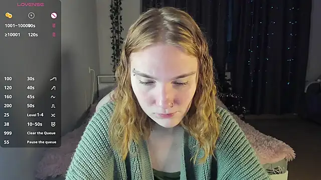 Snapshot of ReddHotPipper chatting on January 10, 2025, 1:10 am ReddHotPipper online show from January 10, 2025, 1:10 am