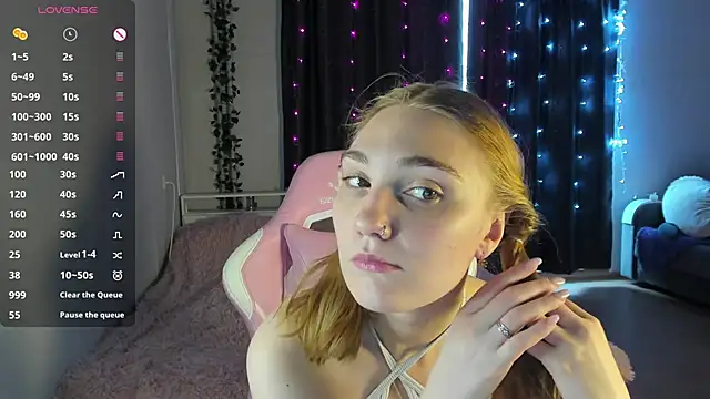 Snapshot of ReddHotPipper chatting on January 16, 2025, 5:11 am ReddHotPipper online show from January 16, 2025, 5:11 am