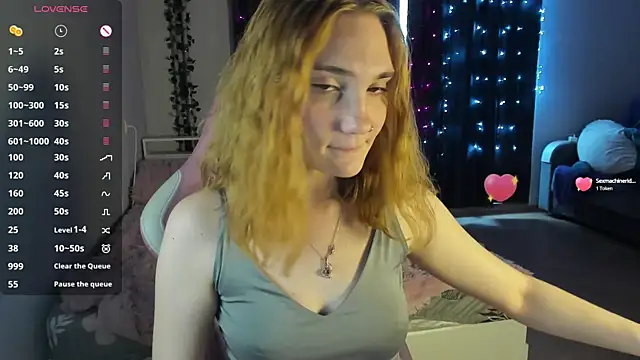 Snapshot of ReddHotPipper chatting on January 21, 2025, 5:16 am ReddHotPipper online show from January 21, 2025, 5:16 am