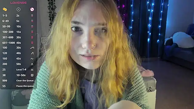 Snapshot of ReddHotPipper chatting on January 29, 2025, 1:05 am ReddHotPipper online show from January 29, 2025, 1:05 am