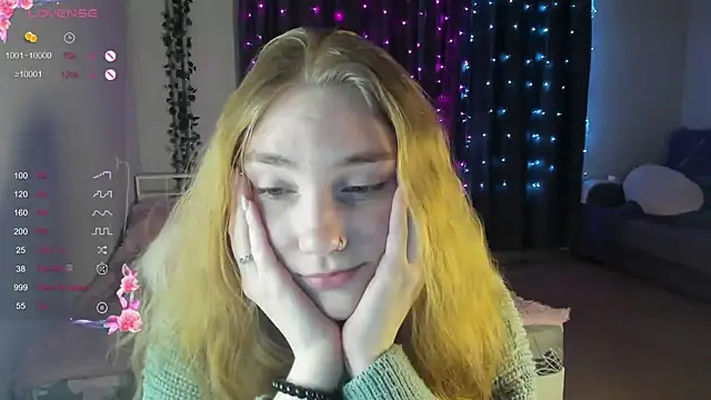 Snapshot of ReddHotPipper chatting on February 11, 2025, 12:59 am ReddHotPipper online show from February 11, 2025, 12:59 am