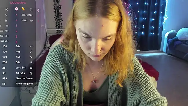 Snapshot of ReddHotPipper chatting on February 21, 2025, 5:13 am ReddHotPipper online show from February 21, 2025, 5:13 am