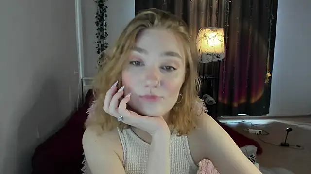 Snapshot of ReddHotPipper chatting on September 9, 2025, 2:11 am ReddHotPipper online show from September 9, 2025, 2:11 am