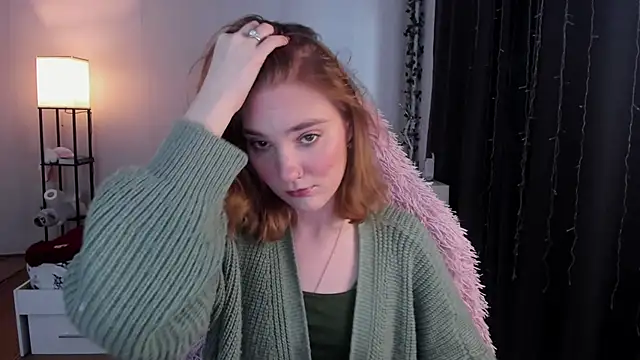 Snapshot of ReddHotPipper chatting on October 12, 2025, 2:54 am ReddHotPipper online show from October 12, 2025, 2:54 am