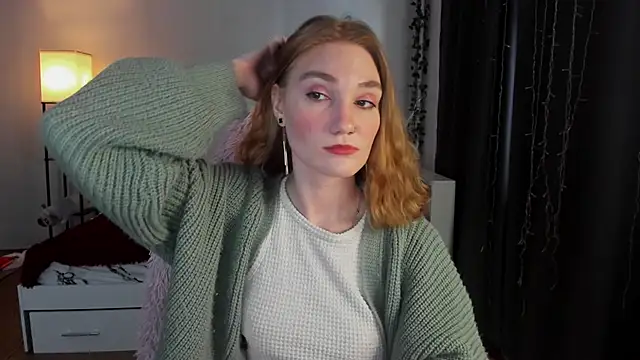 Snapshot of ReddHotPipper chatting on October 15, 2025, 2:33 am ReddHotPipper online show from October 15, 2025, 2:33 am