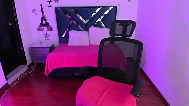 Snapshot of Dana_martinezz chatting on January 10, 2025, 3:39 am Dana martinezz online show from January 10, 2025, 3:39 am