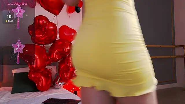 Smiley Mia online show from February 13, 2025, 5:37 am