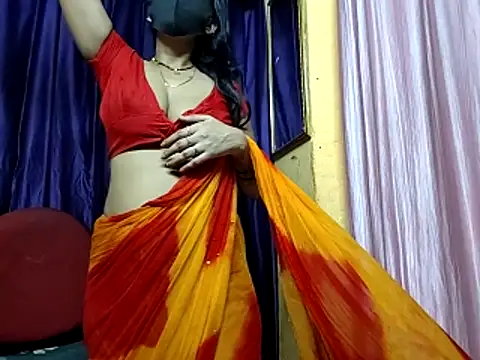 poojaxxx65 online show from April 12, 2026, 10:15 pm