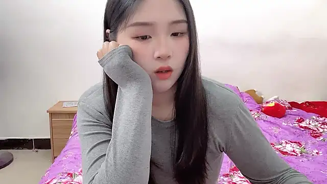 Snapshot of SU__SU chatting on March 23, 2025, 7:42 am SU SU online show from March 23, 2025, 7:42 am