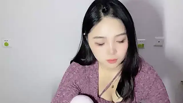 Snapshot of SU__SU chatting on November 3, 2025, 2:07 pm SU SU online show from November 3, 2025, 2:07 pm