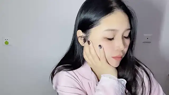 Snapshot of SU__SU chatting on November 4, 2025, 1:32 pm SU SU online show from November 4, 2025, 1:32 pm