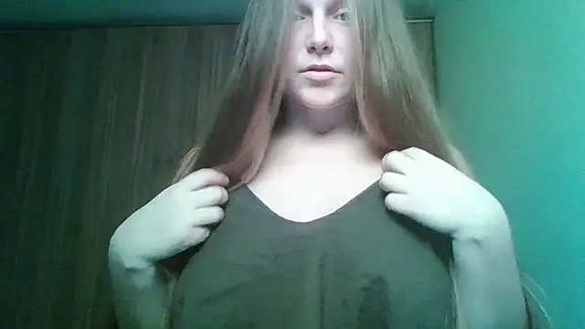 Evasapples online show from February 10, 2026, 6:01 pm